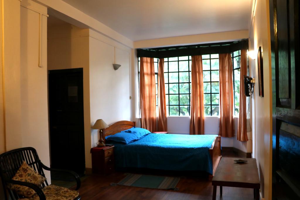 The Anchorage Hotell Shillong Exteriör bild
